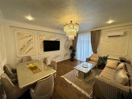 4 otaqlı yeni tikili - Şah İsmayıl Xətai m. - 160 m²