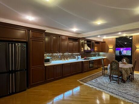 5 otaqlı mənzil, 215 m², Nizami: 570 000 ₼ 5