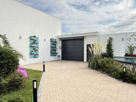 5 otaqlı həyət evi/bağ evi - Mərdəkan q. - 220 m²