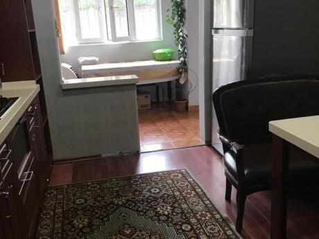 5 otaqlı köhnə tikili - Xətai r. - 120 m²