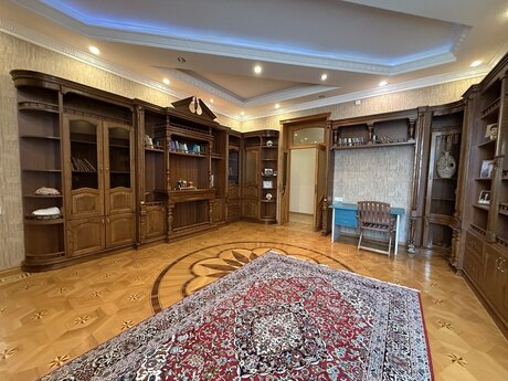 10 otaqlı həyət evi/bağ evi - Badamdar q. - 1000 m²
