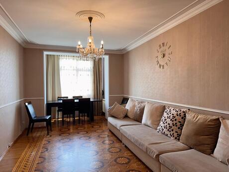 3 otaqlı köhnə tikili - Yasamal r. - 85 m²