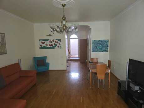 4 otaqlı köhnə tikili - Sahil m. - 109 m²