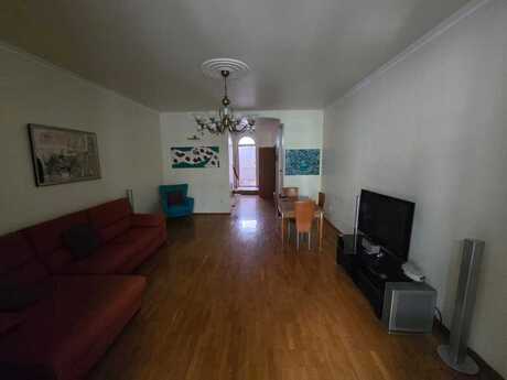4 otaqlı köhnə tikili - Sahil m. - 109 m²
