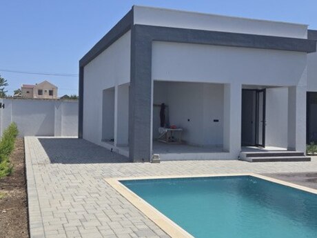 4 otaqlı həyət evi/bağ evi - Dübəndi q. - 166 m²