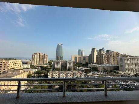 3 otaqlı yeni tikili - Şah İsmayıl Xətai m. - 170 m²