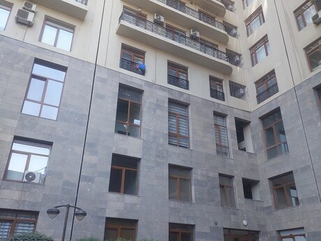 3 otaqlı mənzil, 166 m², 28 May: 485 000 ₼ 5