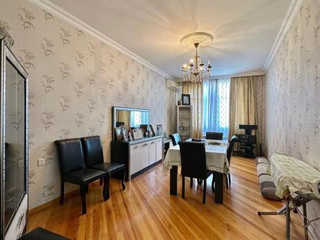 Elan №5350487 - Bakı, Nizami r., 4 otaqlı, 160 m², 12/14 mərtəbə