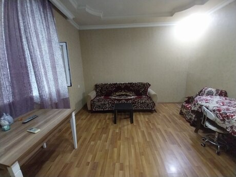 Elan №5290842 - Bakı, Nəsimi r., 2 otaqlı, 65 m², 2/4 mərtəbə