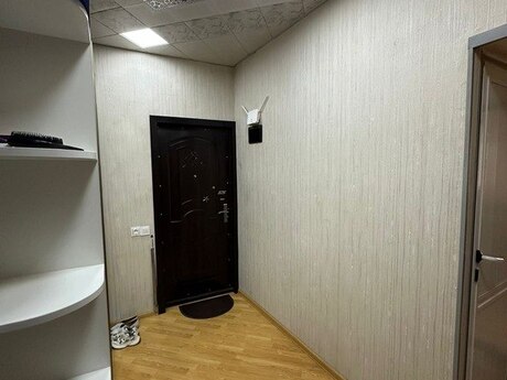 3 otaqlı köhnə tikili - Yeni Günəşli q. - 76 m²