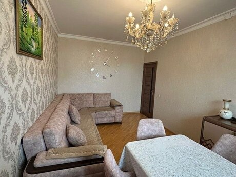 3 otaqlı köhnə tikili - Yeni Günəşli q. - 76 m²