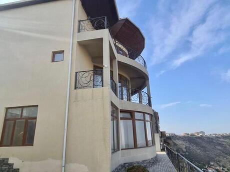 6 otaqlı həyət evi/bağ evi - Badamdar q. - 450 m²