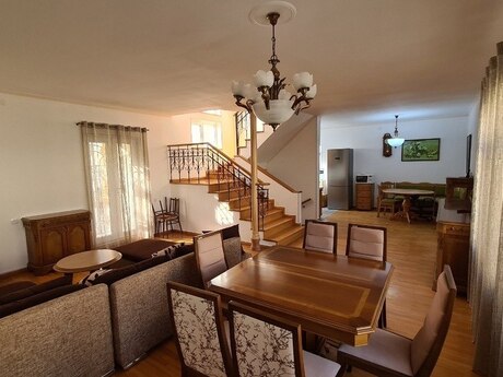 5-комн. дом/дача - м. Ичеришехер - 300 м²