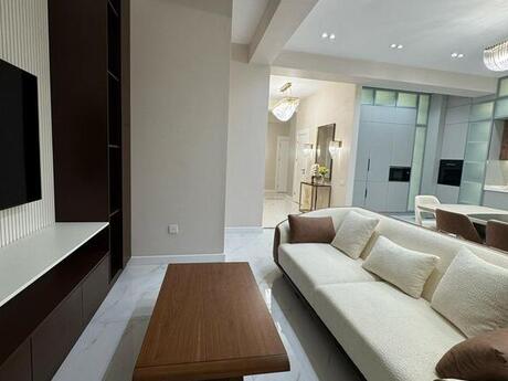 3 otaqlı yeni tikili - Ağ şəhər q. - 125 m²