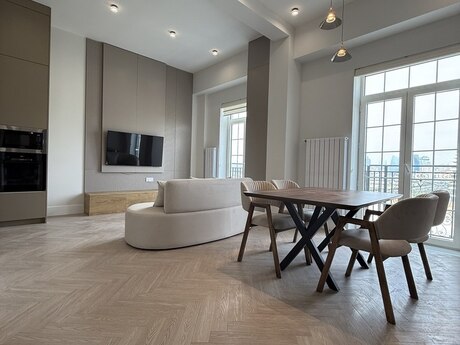 Elan №5354472 - Bakı, Ağ şəhər q., 2 otaqlı, 70 m², 5/8 mərtəbə