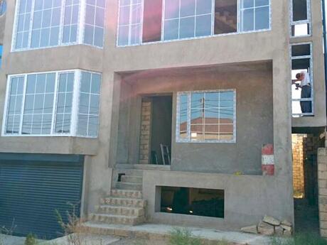 7 otaqlı həyət evi/bağ evi - Badamdar q. - 480 m²