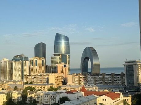 3 otaqlı yeni tikili - 28 May m. - 150 m²