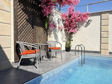 4 otaqlı həyət evi/bağ evi - Mərdəkan q. - 135 m²