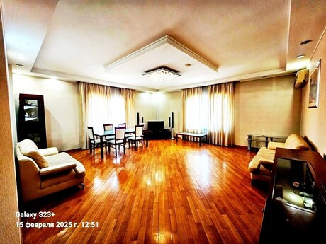 Elan №5356076 - Bakı, Nizami m., 3 otaqlı, 135 m², 9/15 mərtəbə