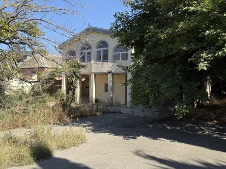 Həyət evi/Bağ evi - Novxanı q. - 80 m²