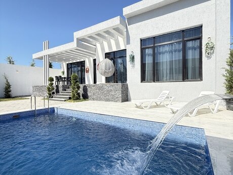 4 otaqlı həyət evi/bağ evi - Mərdəkan q. - 160 m²