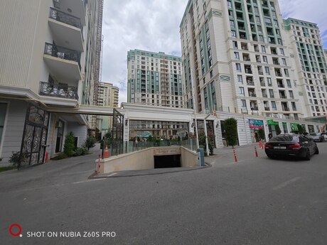 3-room apartment for rent, 125 m², Gənclik: 1 490 ₼/mo 3