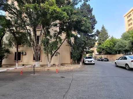 3 otaqlı köhnə tikili - 28 May m. - 90 m²