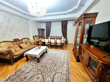 Объявление №5358990 - Баку, м. Кара Караев, 3-комн., 106 м², 14/18 этаж