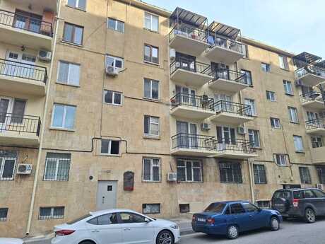 1 otaq · 33 m² · 4/5 mərtəbə, İçəri Şəhər