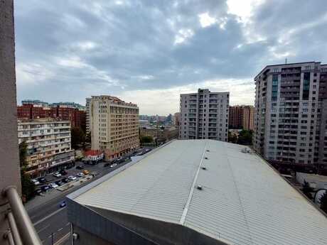 4 otaqlı yeni tikili - Gənclik m. - 200 m²