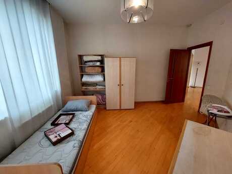 4 otaqlı yeni tikili - Gənclik m. - 200 m²