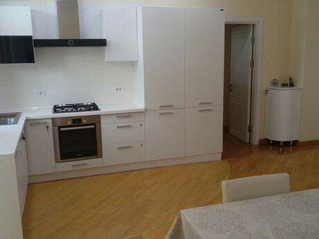 3 otaqlı yeni tikili - Elmlər Akademiyası m. - 120 m²