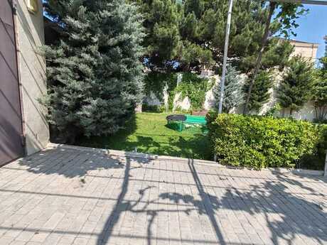 5 otaqlı həyət evi/bağ evi - Buzovna q. - 320 m²