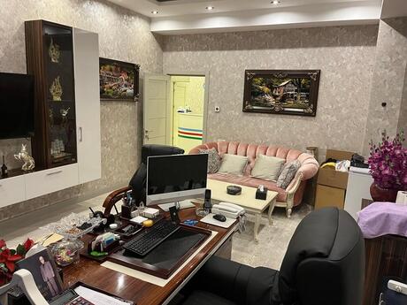 2 otaqlı ofis - Ağ şəhər q. - 95 m²
