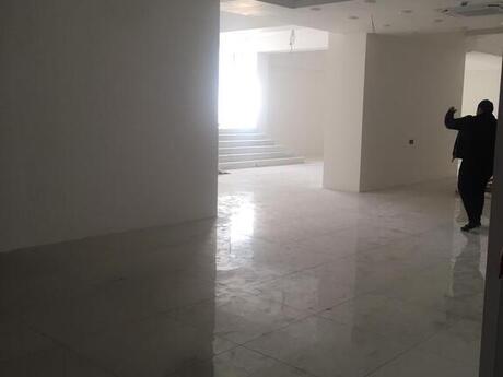 Obyekt - Nizami m. - 460 m²
