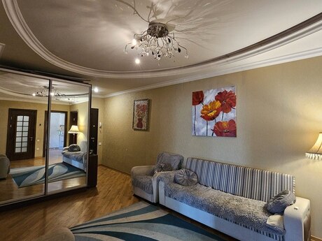 3 otaqlı yeni tikili - Nizami m. - 160 m²