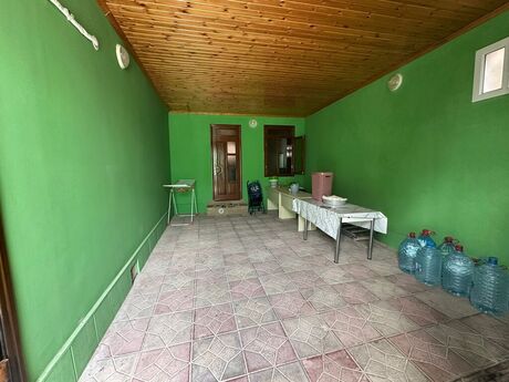4 otaqlı həyət evi/bağ evi - Buzovna q. - 120 m²