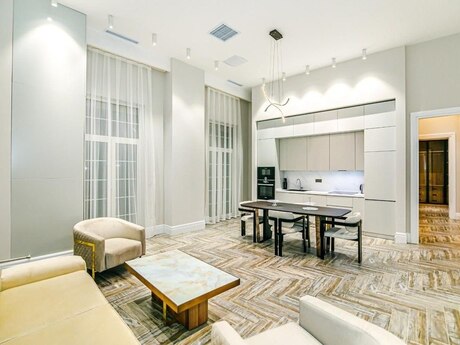 3 otaqlı mənzil, 135 m², 28 May: 385 000 ₼ 3