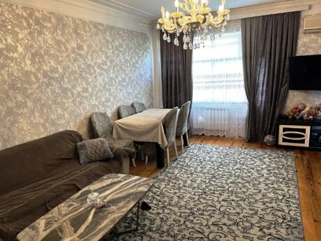 3 otaqlı köhnə tikili - Xalqlar Dostluğu m. - 70 m²