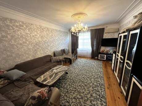 3 otaqlı köhnə tikili - Xalqlar Dostluğu m. - 70 m²