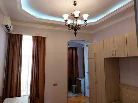 2-комн. · 50 m² · 3/3 этаж, İçəri Şəhər