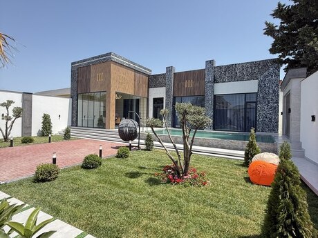 5 otaqlı həyət evi/bağ evi - Mərdəkan q. - 220 m²