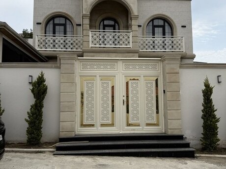 6 otaqlı həyət evi/bağ evi - Badamdar q. - 450 m²
