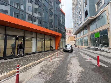 Obyekt - Azadlıq Prospekti m. - 600 m²