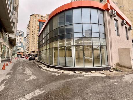 Obyekt - Azadlıq Prospekti m. - 600 m²
