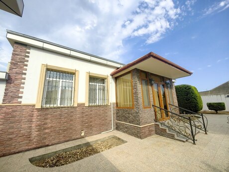 4 otaqlı həyət evi/bağ evi - Mərdəkan q. - 145 m²