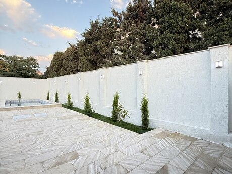 4 otaqlı həyət evi/bağ evi - Şüvəlan q. - 140 m²