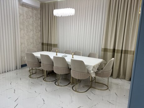 5 otaqlı həyət evi/bağ evi - Şüvəlan q. - 354 m²