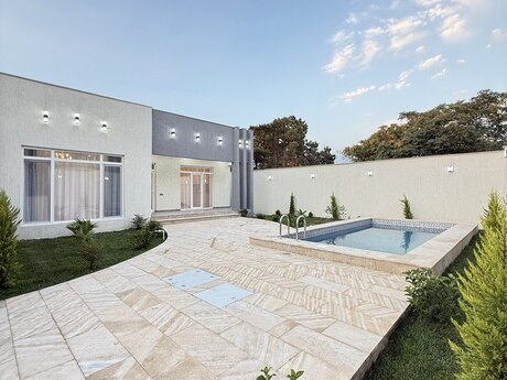 4 otaqlı həyət evi/bağ evi - Şüvəlan q. - 140 m²