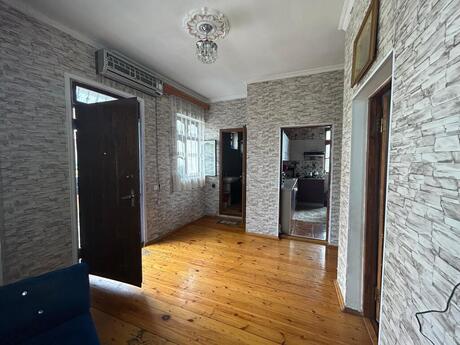 8 otaqlı həyət evi/bağ evi - Əhmədli m. - 216 m²